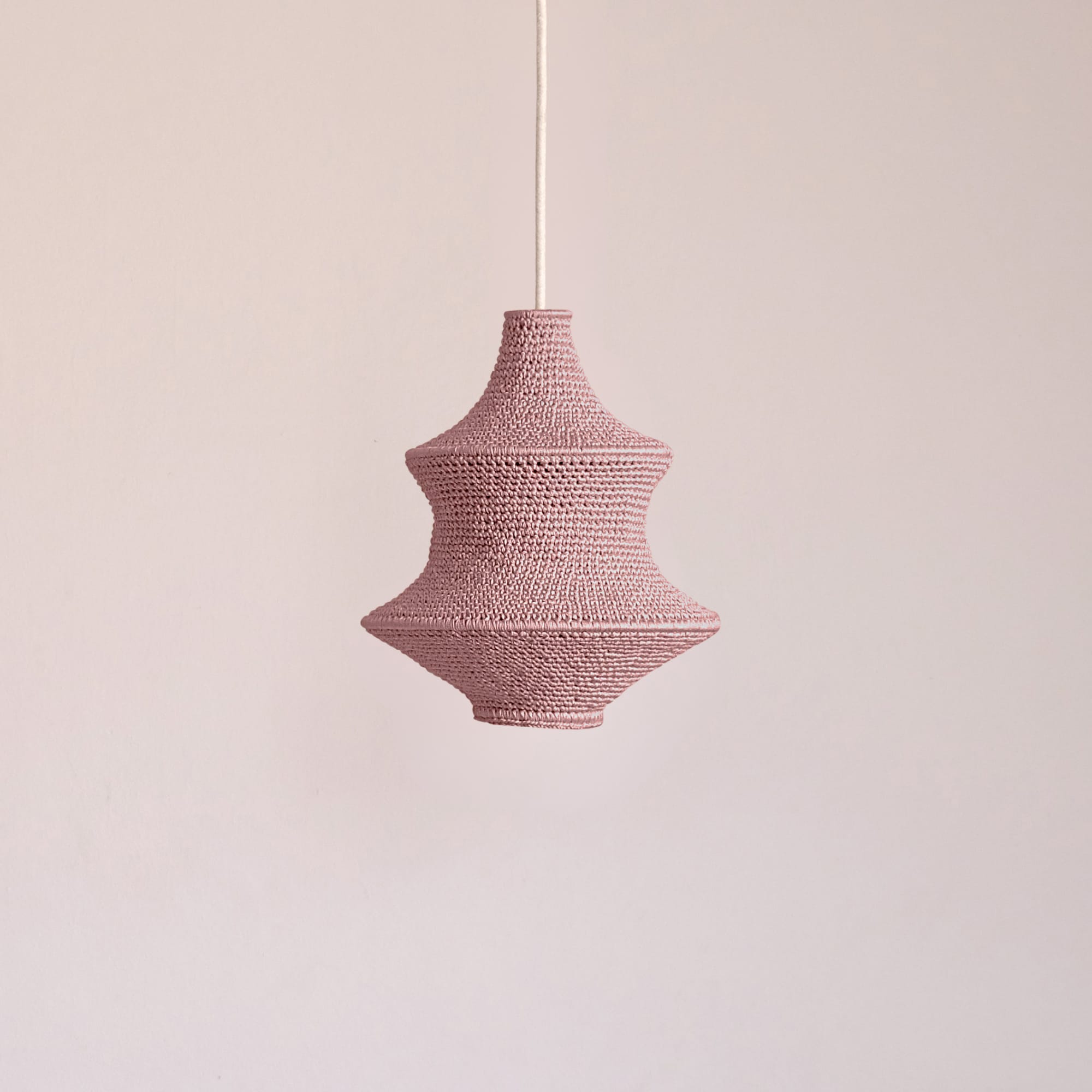 Saint I Crochet Pendant Lamp | Hamimi