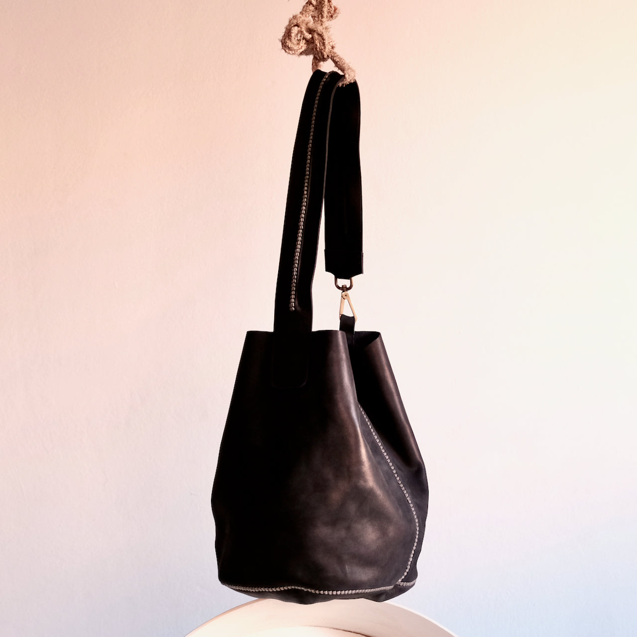 Sarma Bucket Bag - Black